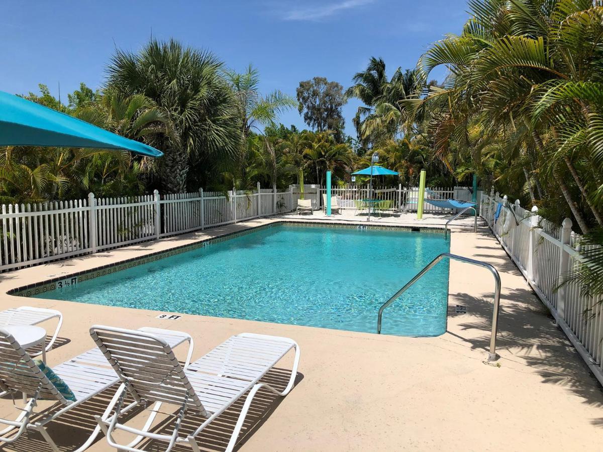 My Sarasota Getaway Inn Нокомис Экстерьер фото