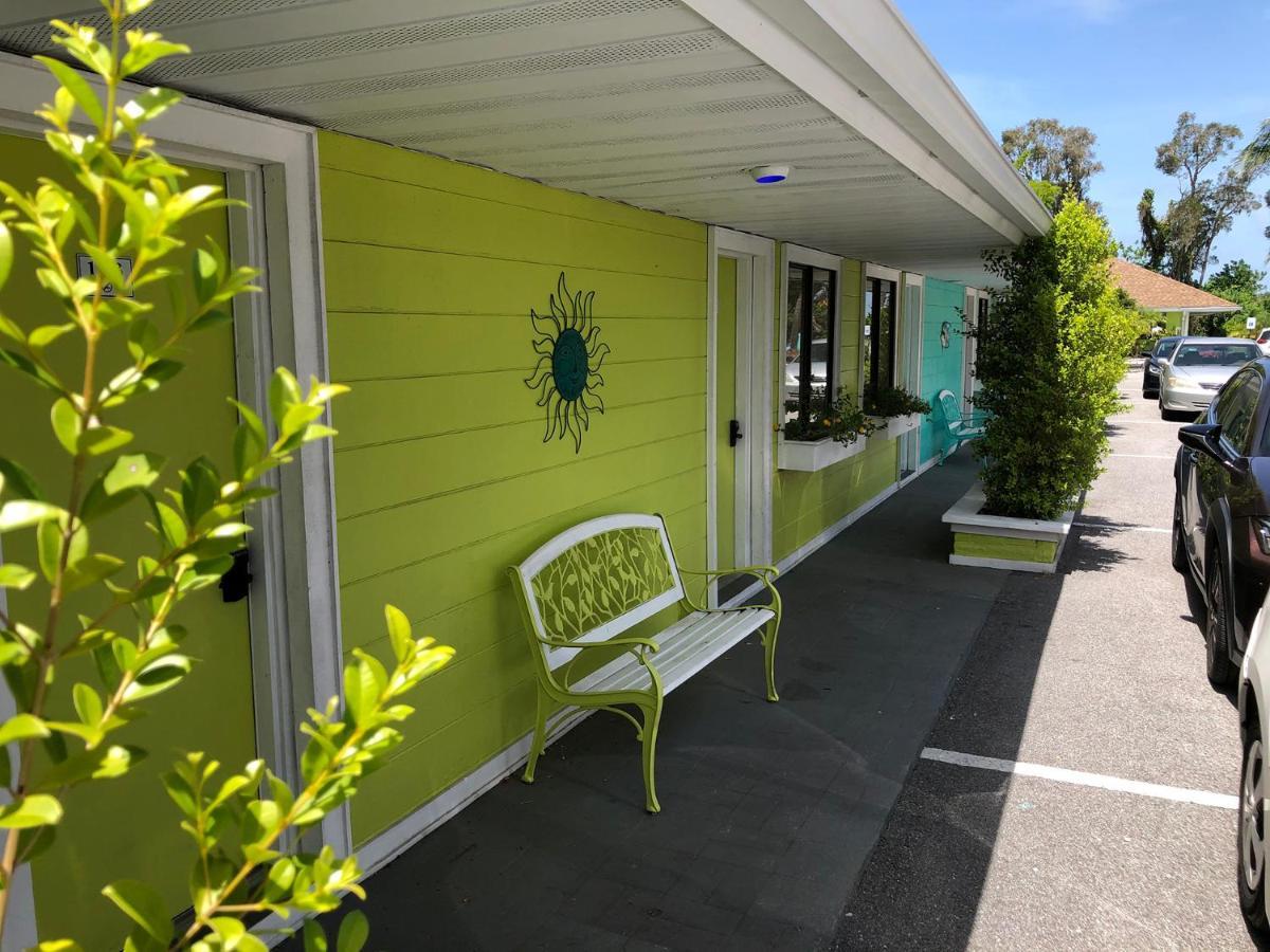 My Sarasota Getaway Inn Нокомис Экстерьер фото