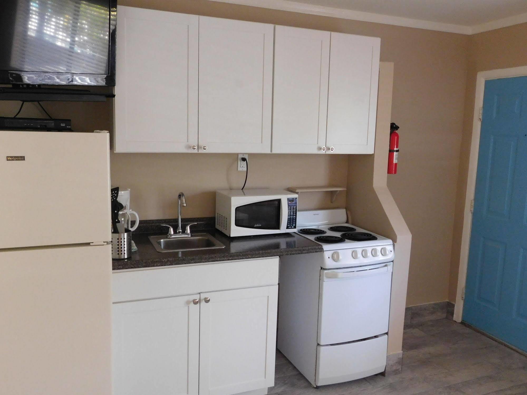 My Sarasota Getaway Inn Нокомис Экстерьер фото