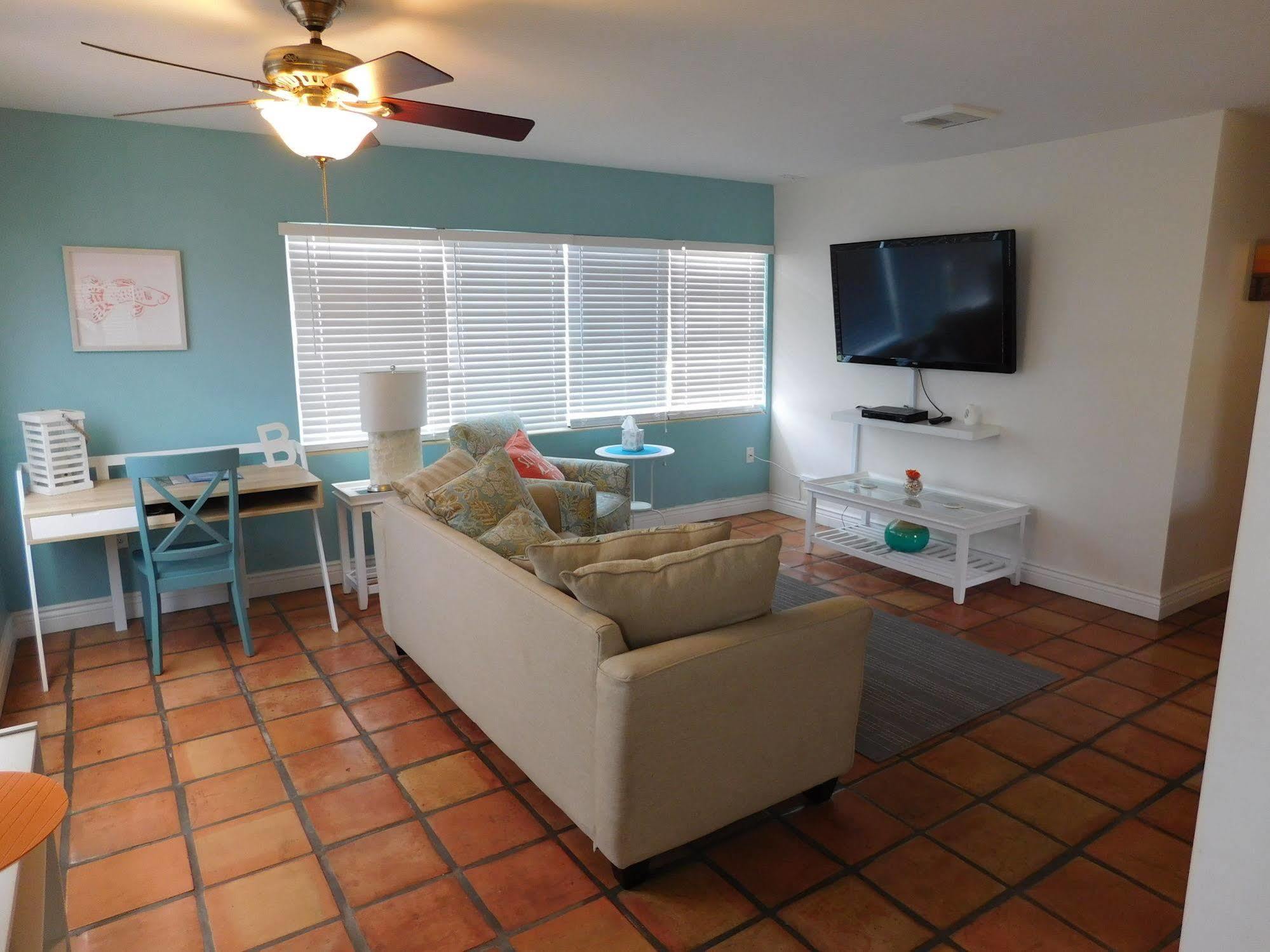 My Sarasota Getaway Inn Нокомис Экстерьер фото