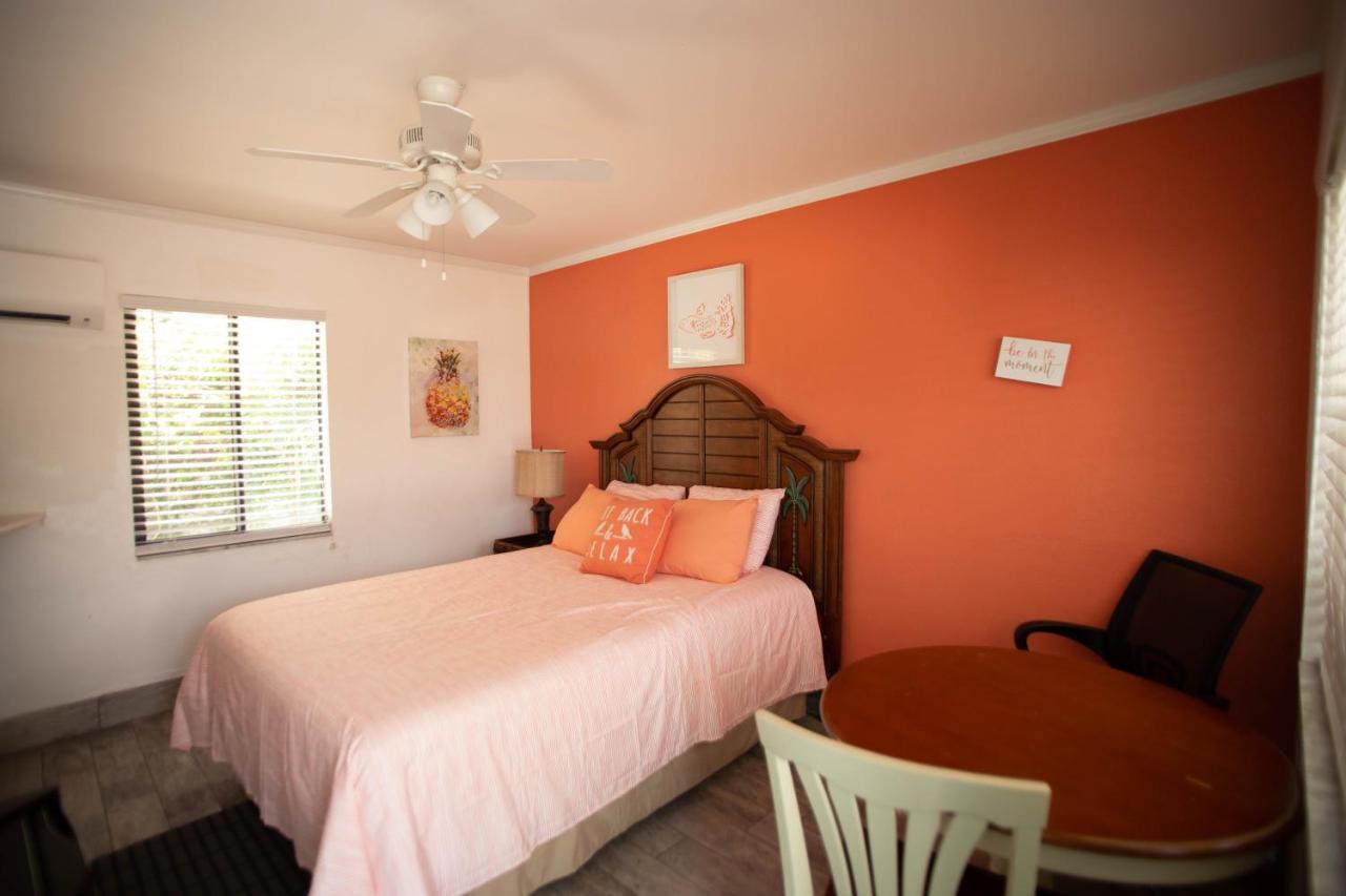 My Sarasota Getaway Inn Нокомис Экстерьер фото